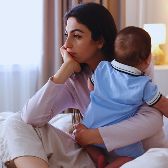 Baby blues czy depresja poporodowa? Jak odróżnić jedno od drugiego